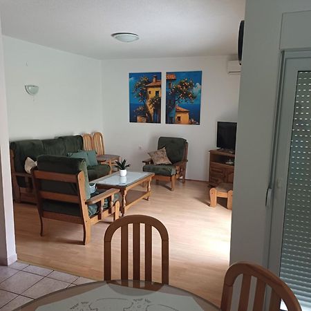 Apartment Sano Podstrana Buitenkant foto