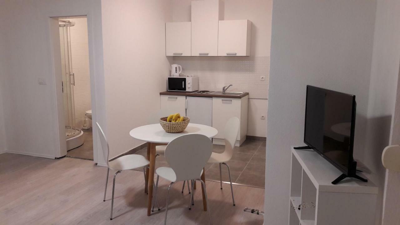 Apartment Sano Podstrana Buitenkant foto